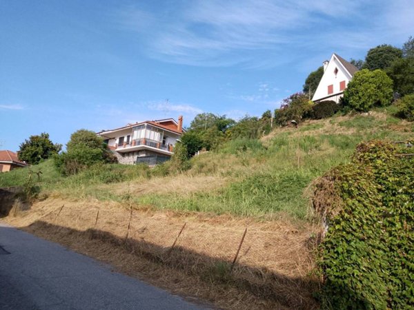 terreno edificabile in vendita a Casalborgone