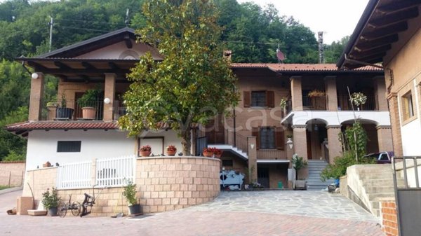 casa indipendente in vendita a Casalborgone in zona Val Frascherina