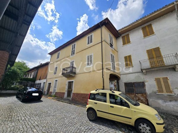 casa indipendente in vendita a Casalborgone in zona Ceriaglio
