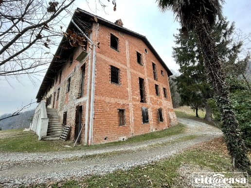 casa indipendente in vendita a Casalborgone in zona Ceriaglio