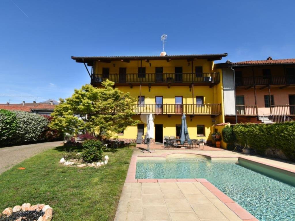 casa semindipendente in vendita a Cascinette d'Ivrea