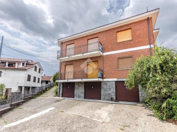 intera palazzina in vendita a Cascinette d'Ivrea