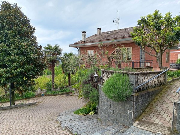 casa indipendente in vendita a Caselette