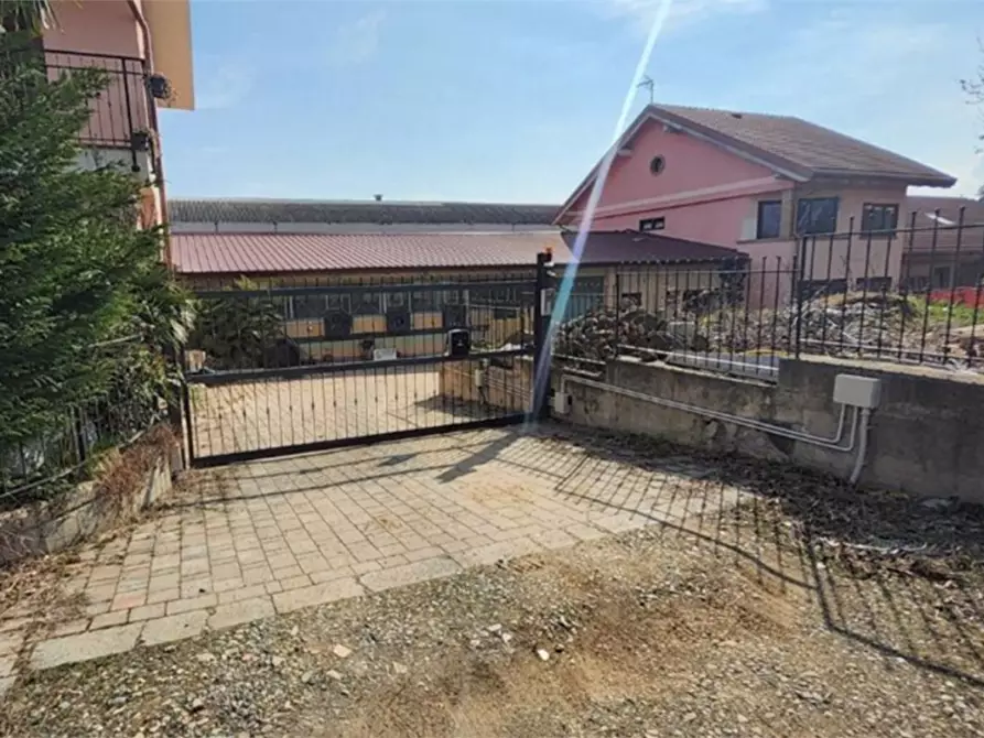 locale di sgombero in vendita a Caselette