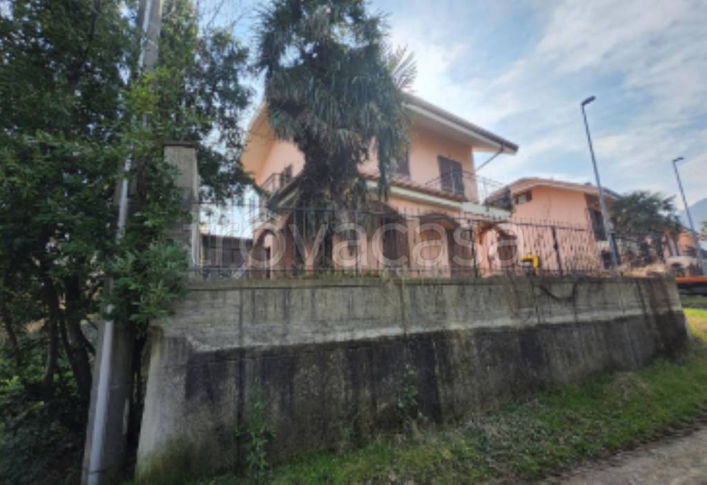 casa indipendente in vendita a Caselette