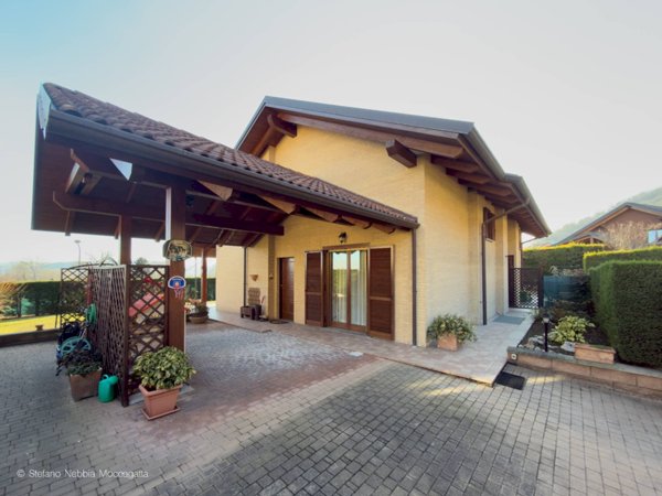 casa indipendente in vendita a Caselette