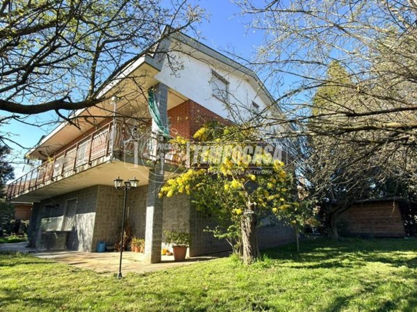casa indipendente in vendita a Caselette