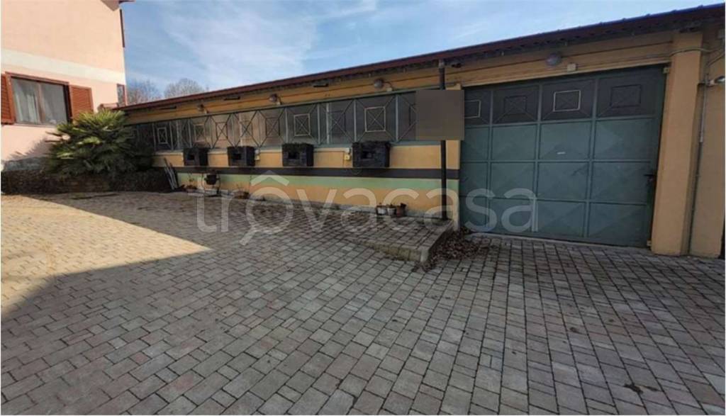 locale commerciale in vendita a Caselette
