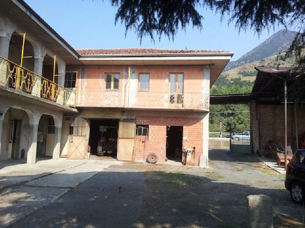casa indipendente in vendita a Caselette