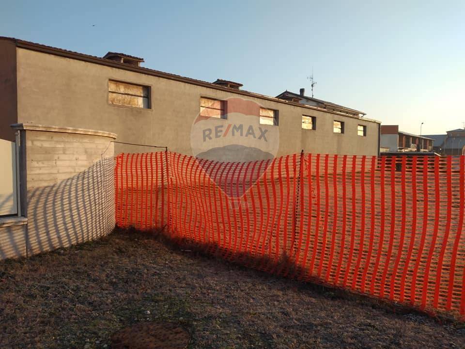 capannone in vendita ad Acquafredda