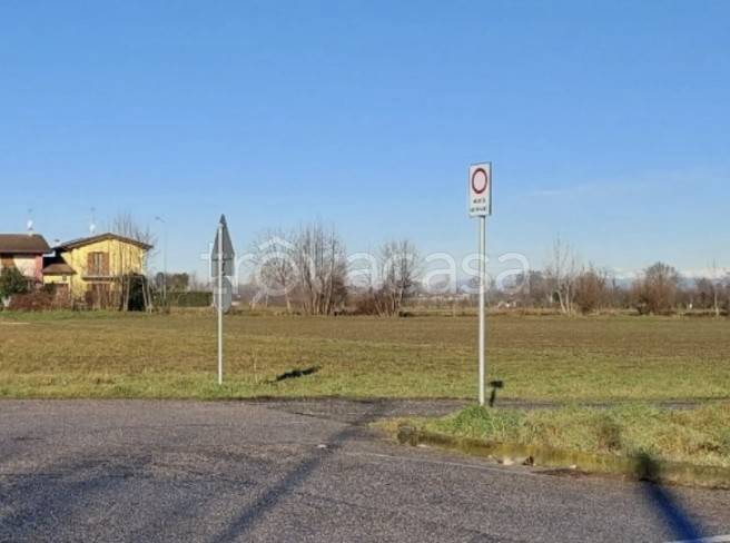 terreno edificabile in vendita ad Acquafredda