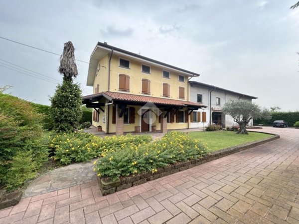 casa indipendente in vendita ad Acquafredda