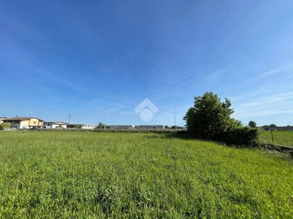 terreno edificabile in vendita ad Acquafredda