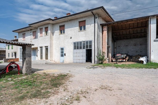 casale in vendita ad Acquafredda