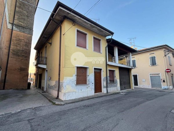 casa indipendente in vendita ad Acquafredda