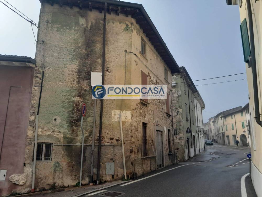 casa indipendente in vendita ad Acquafredda