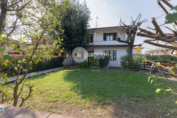 casa indipendente in vendita ad Acquafredda