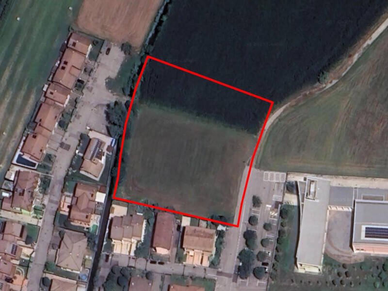 terreno edificabile in vendita ad Acquafredda