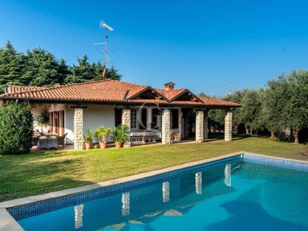 casa indipendente in vendita ad Adro
