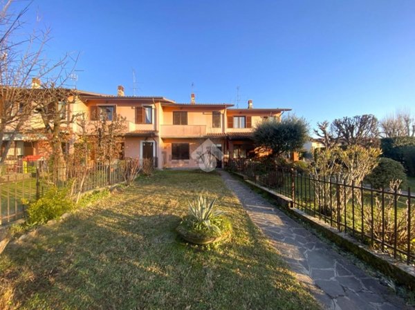 casa indipendente in vendita ad Adro