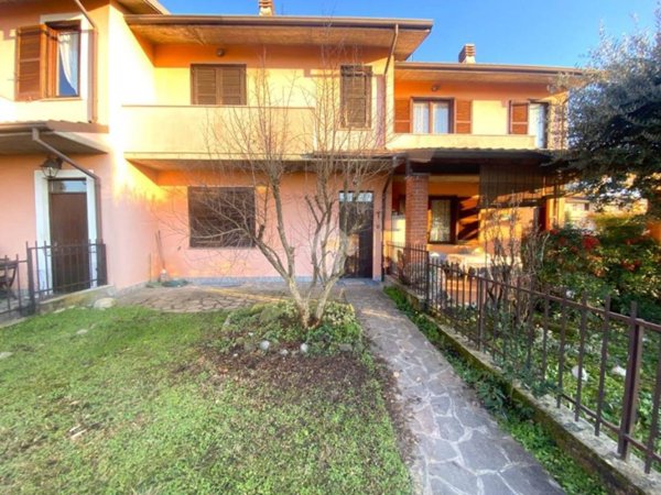 casa indipendente in vendita ad Adro