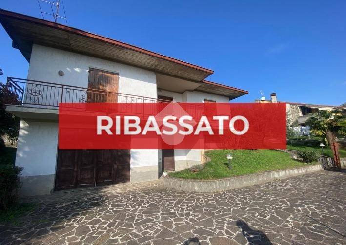 casa indipendente in vendita ad Adro