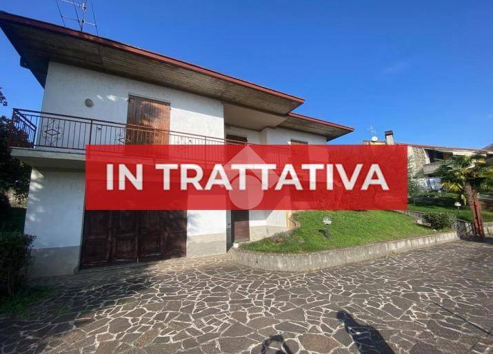 casa indipendente in vendita ad Adro
