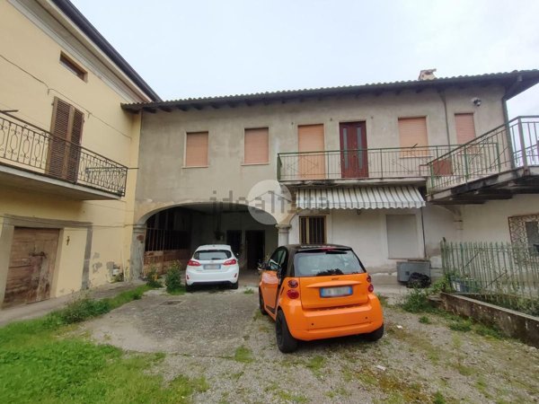 appartamento in vendita ad Adro