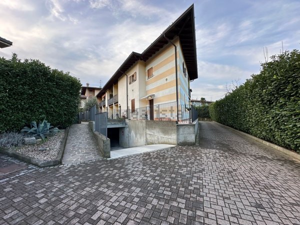 appartamento in vendita ad Adro