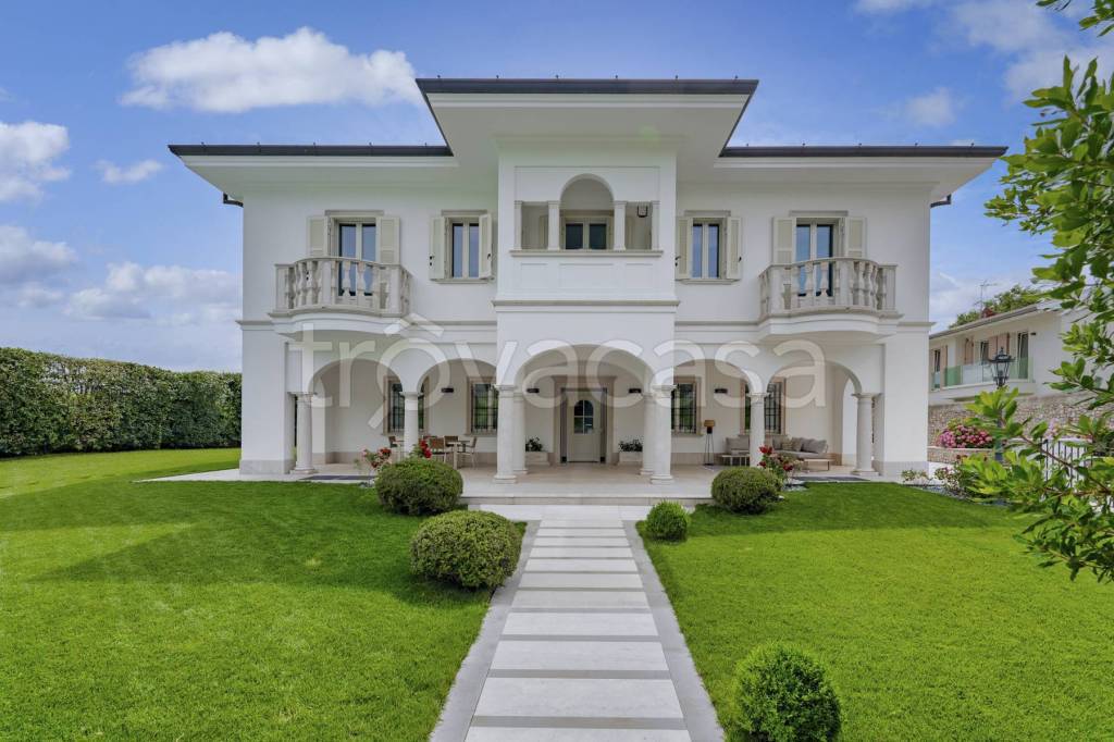 casa indipendente in vendita ad Adro