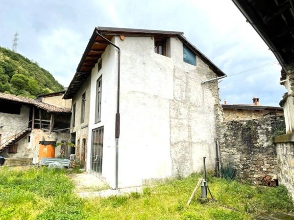 casa indipendente in vendita ad Adro