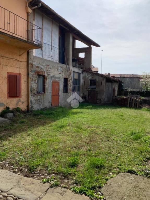 casa indipendente in vendita ad Adro