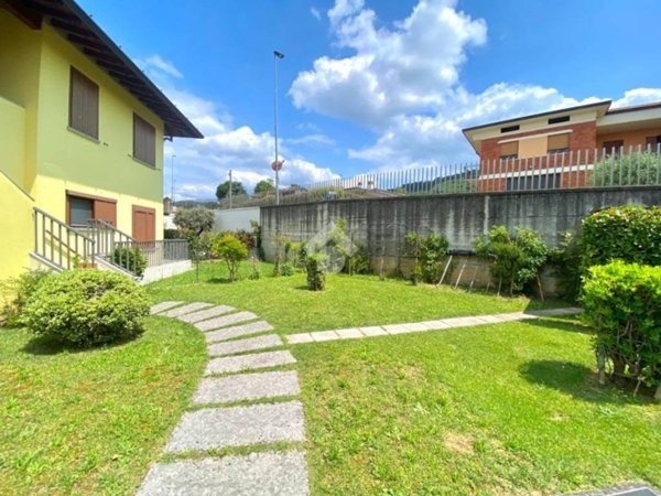 appartamento in vendita ad Adro