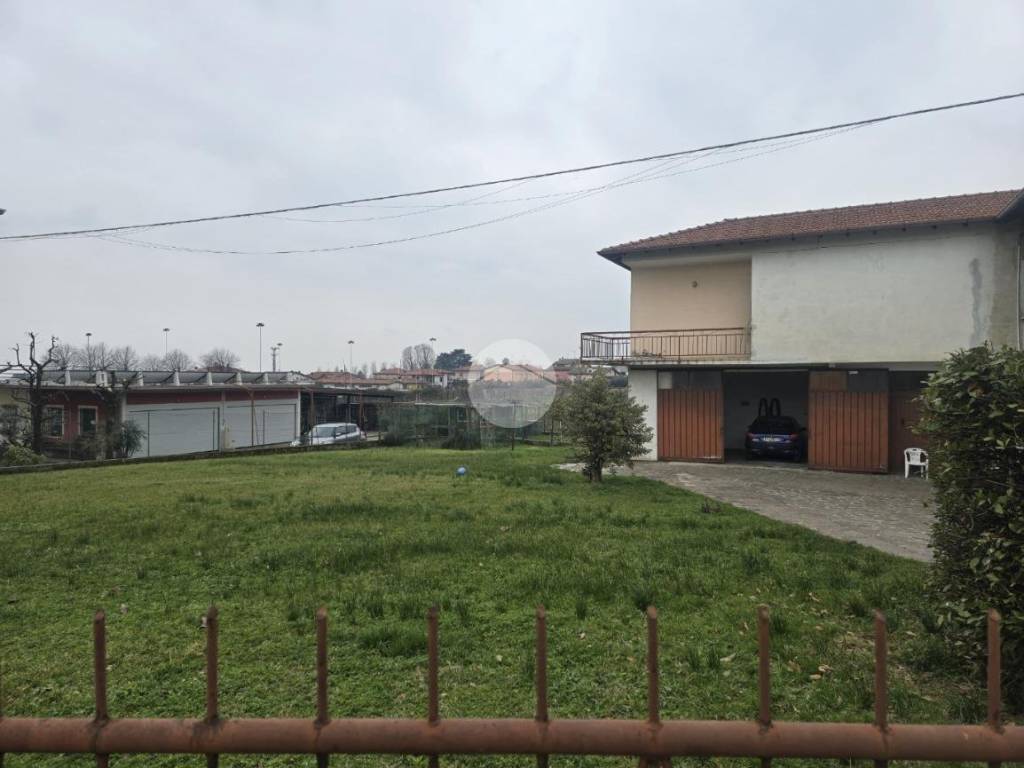terreno agricolo in vendita ad Adro
