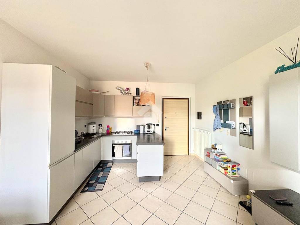 appartamento in vendita ad Adro in zona Torbiato