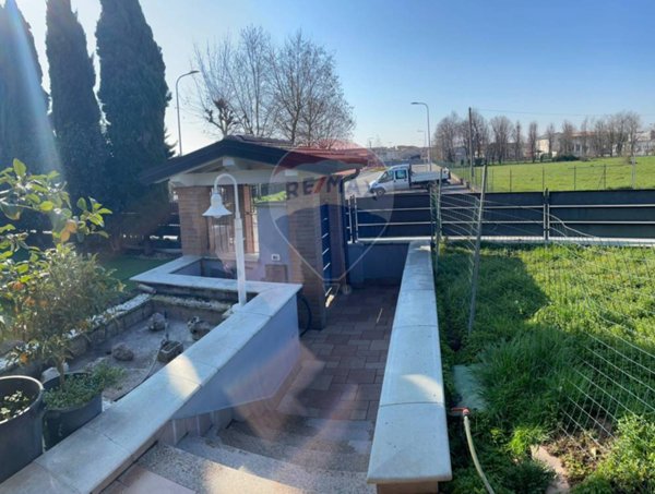 casa indipendente in vendita ad Adro