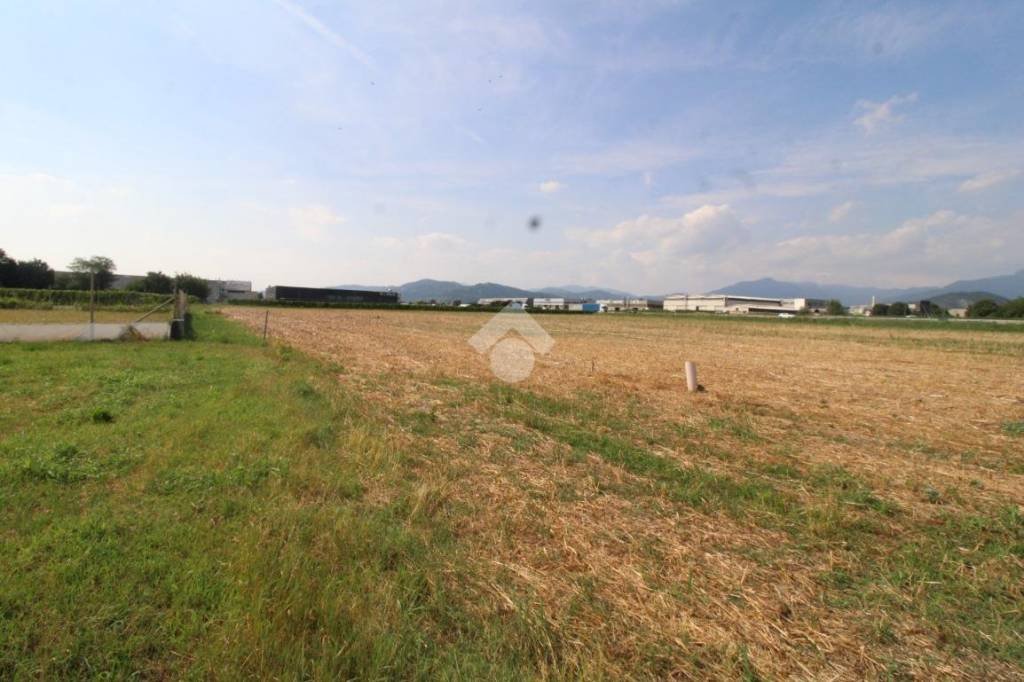 terreno agricolo in vendita ad Adro