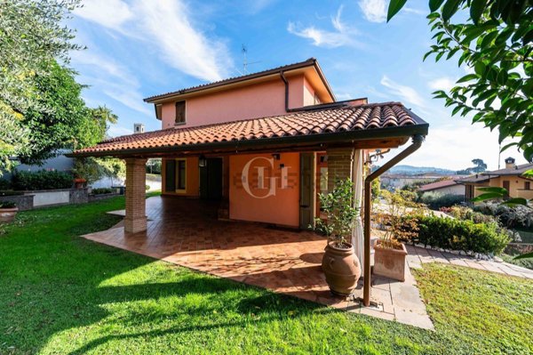 casa indipendente in vendita ad Adro