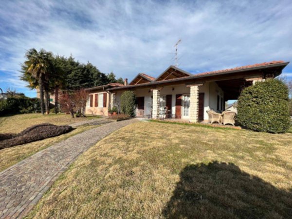 casa indipendente in vendita ad Adro