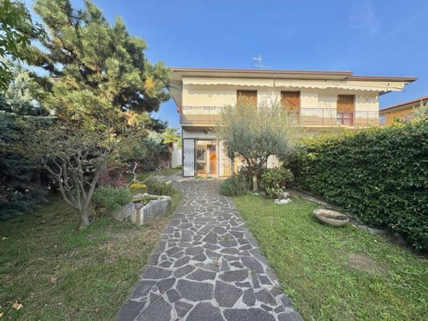 appartamento in vendita ad Adro
