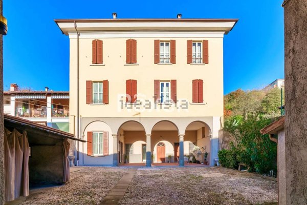 appartamento in vendita ad Adro