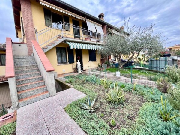 appartamento in vendita ad Adro