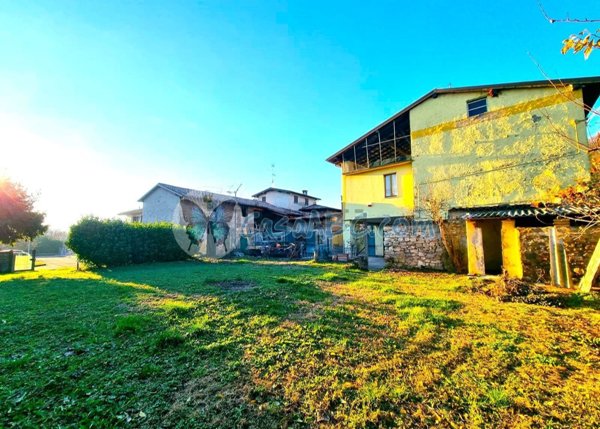 casa indipendente in vendita ad Adro