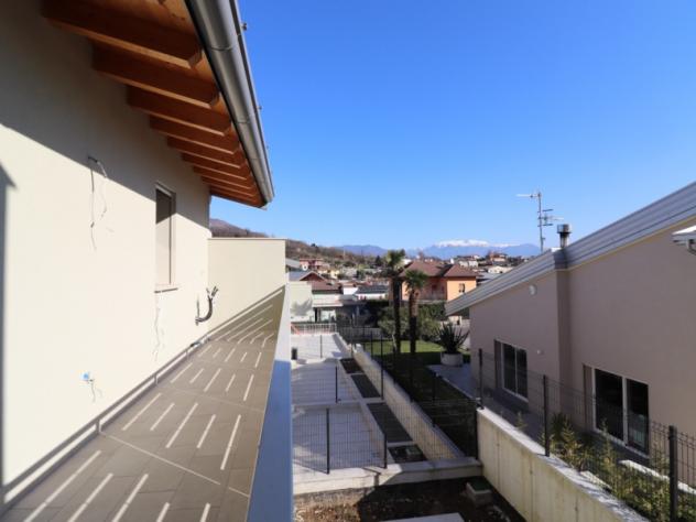 casa indipendente in vendita ad Adro in zona Torbiato