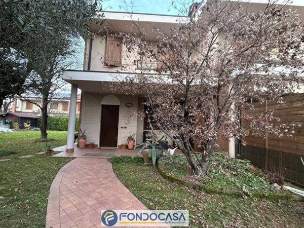 casa indipendente in vendita ad Adro