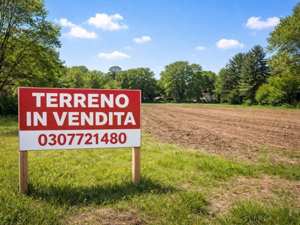 terreno edificabile in vendita ad Adro