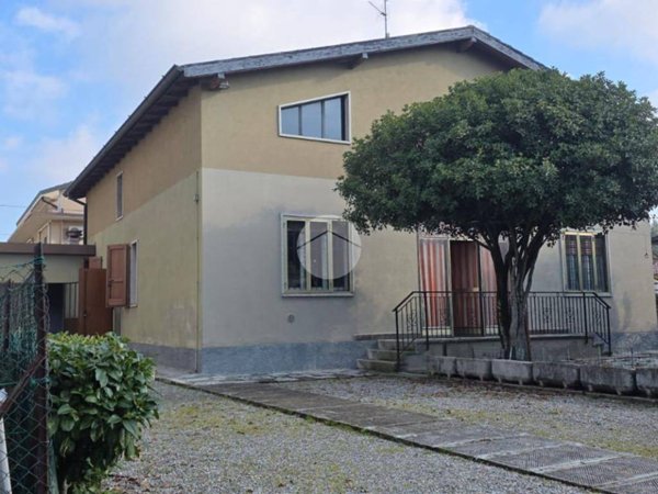 casa indipendente in vendita ad Adro