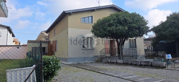 casa indipendente in vendita ad Adro
