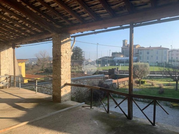 casa indipendente in vendita ad Adro in zona Torbiato