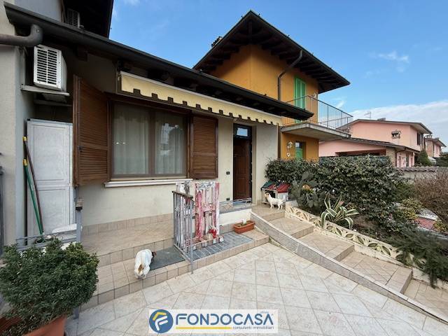 appartamento in vendita ad Adro